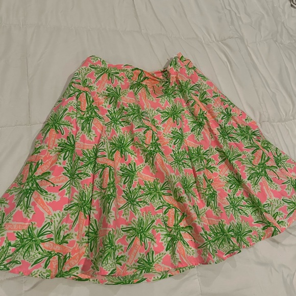 Lilly Pulitzer Size 2 Palm Tree Skirt - great condition - Picture 2 of 3